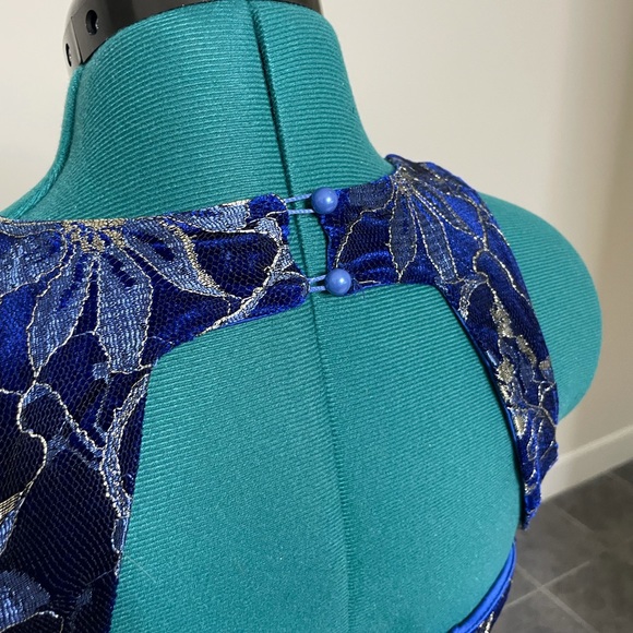 Miss Behave Girls Blue Velvet Dress - Picture 4 of 8